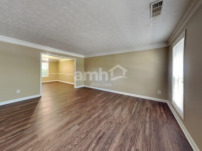 Building Photo - 3442 Kittery Dr