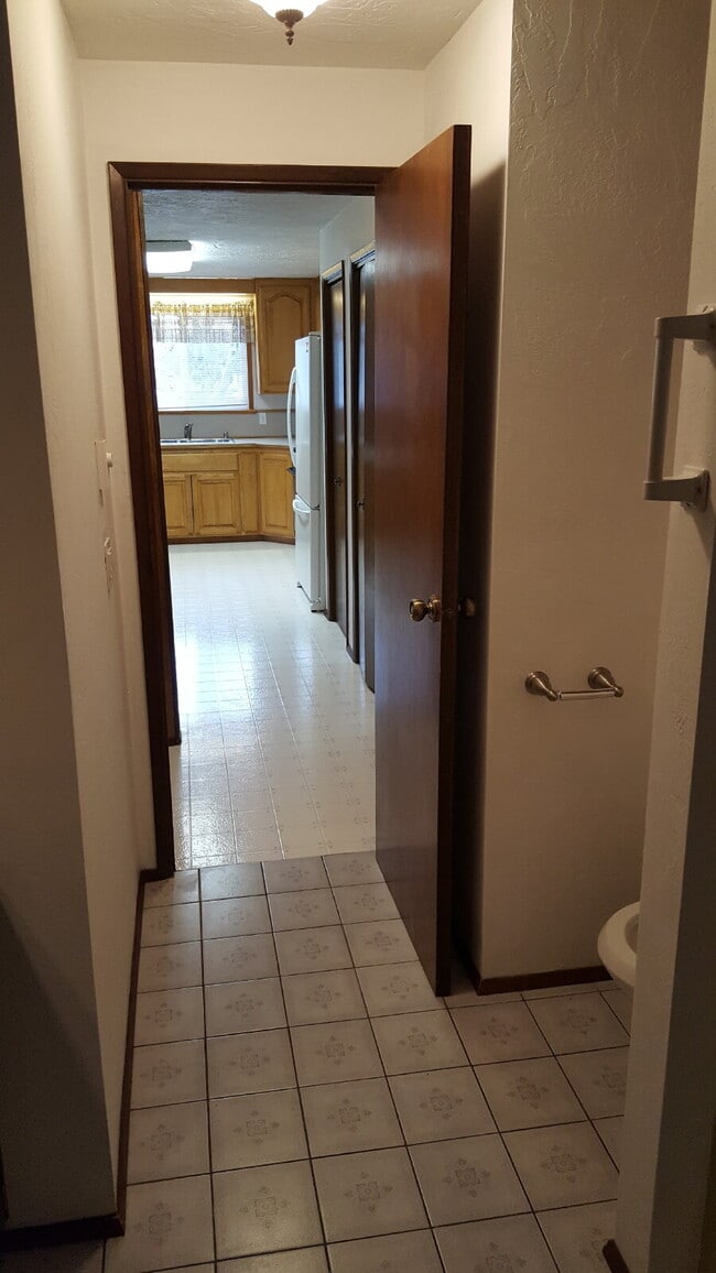 Building Photo - 2 bed, 2 bath, 2 car garage in Agnew