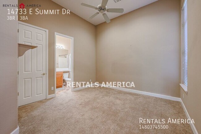 Building Photo - Beautiful 3-Bed/3-bath home in Fountain Hi...