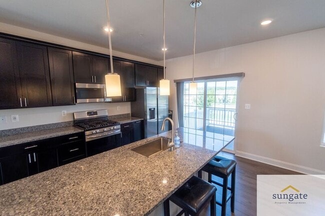 Building Photo - 1408 Onnesta Ct