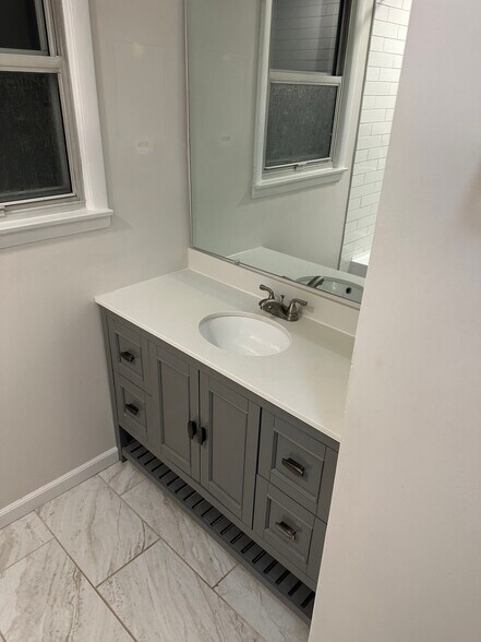 Building Photo - 2700 Nodyne Dr