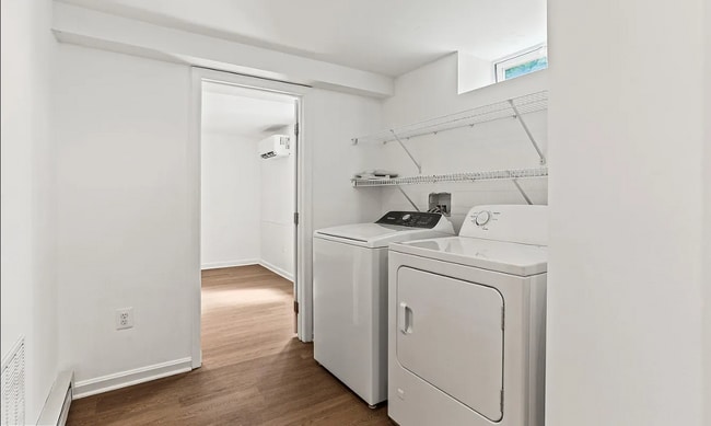 Building Photo - 3194 St Johns Ln