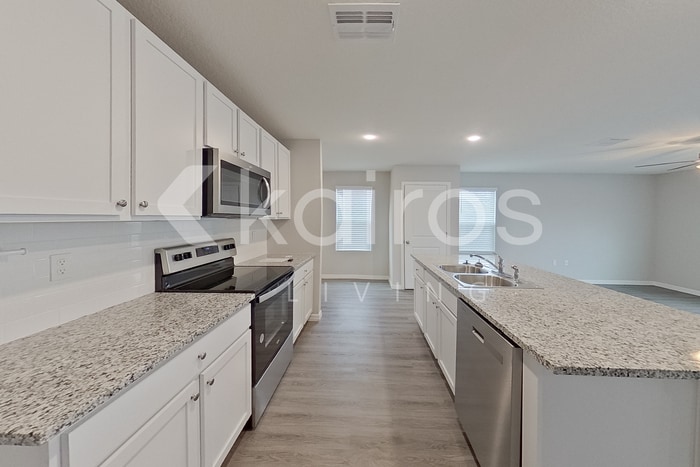 Building Photo - 8579 SW 44th Ct
