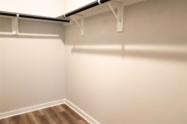 Building Photo - 8567 Blueberry Ash St