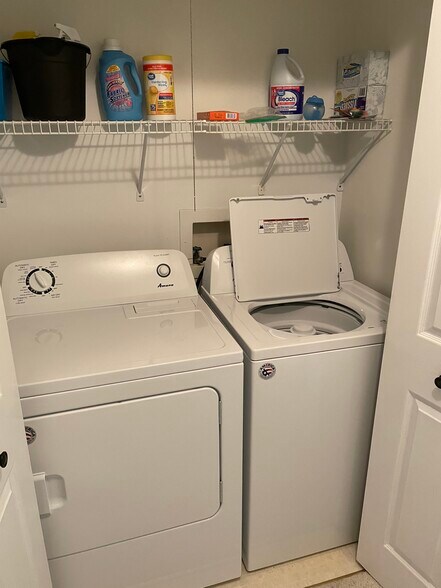 Washer and dryer - 39 Lakeshore Ln