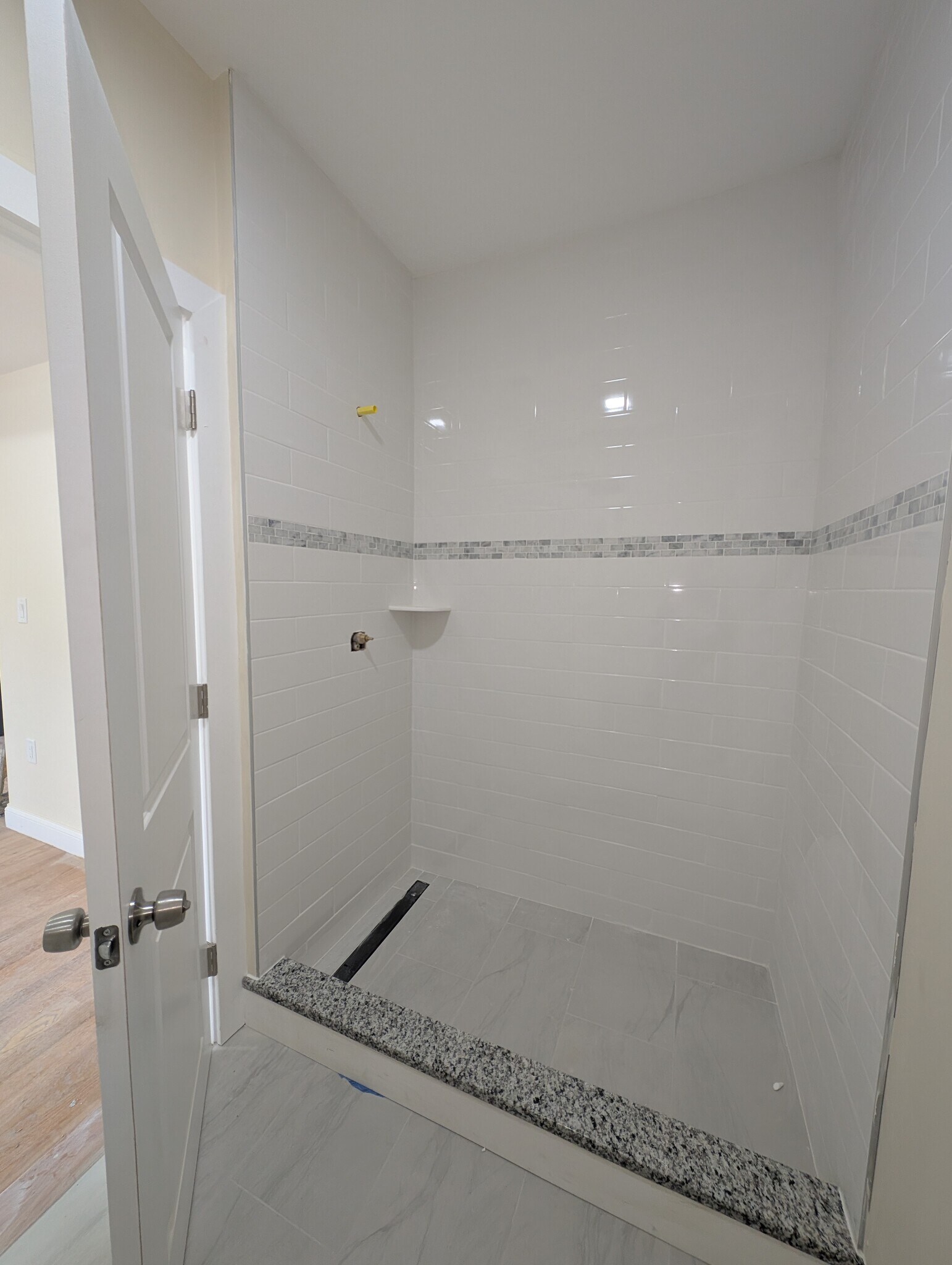 Building Photo - 5 Lowell Cir