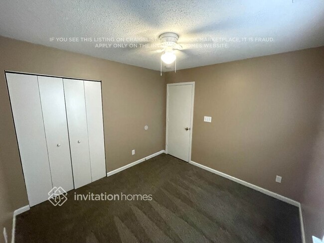 Building Photo - 3049 Parade Ln SW