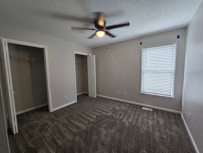 Building Photo - 6338 Rhemish Dr