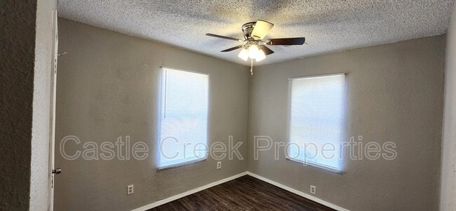 Building Photo - 2508 SE 12th St