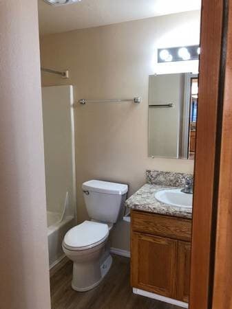 Building Photo - 2008 NE Patterson Ct