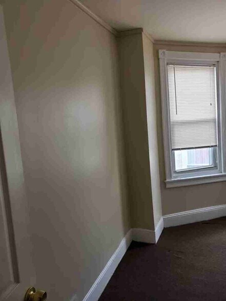 Building Photo - 121 Pusey Ave
