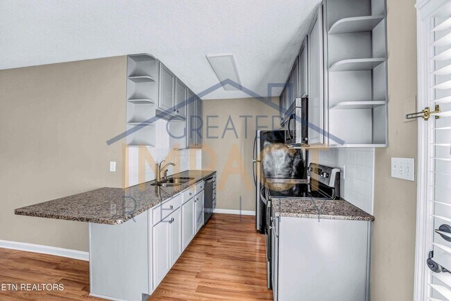 Building Photo - 1045 Blinken St