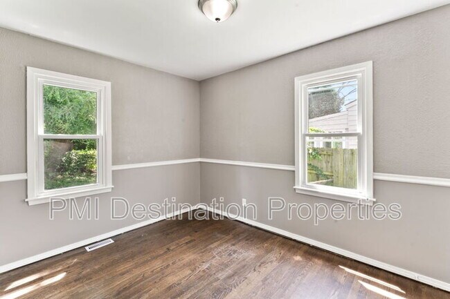 Building Photo - 1103 N Atherton Rd
