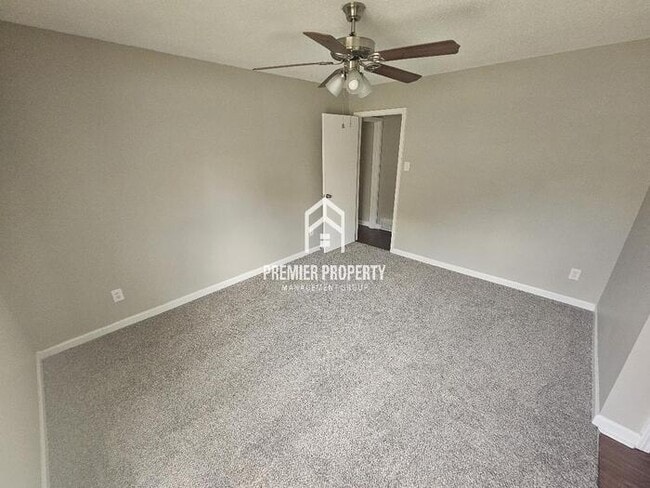 Building Photo - 6814 Greenbark Dr