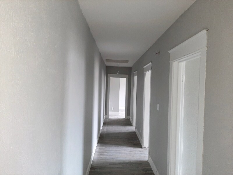 Building Photo - 509 W High St