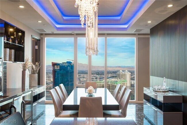 Building Photo - 3750 S Las Vegas Blvd