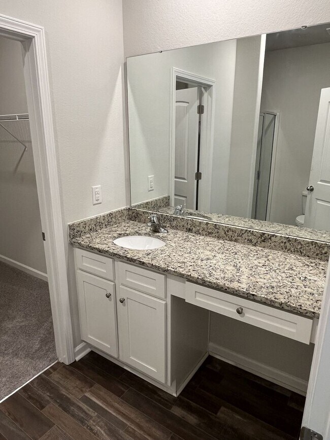 Building Photo - Newer 3 Bed Ranch home in East Charlotte