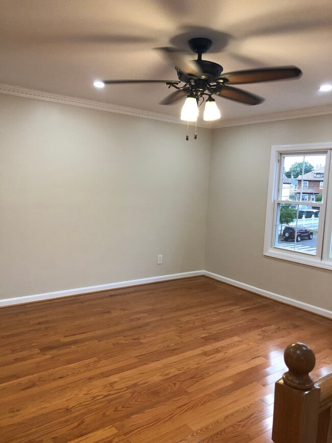 Building Photo - 135-06-106 107th Ave