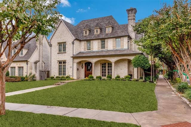 Building Photo - 2900 Amherst Ave