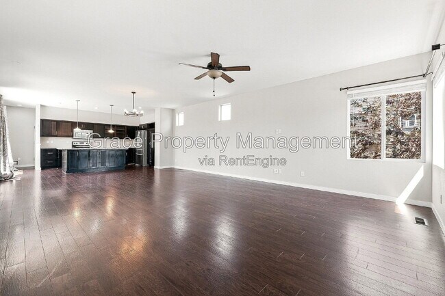Building Photo - 10229 Southlawn Cir