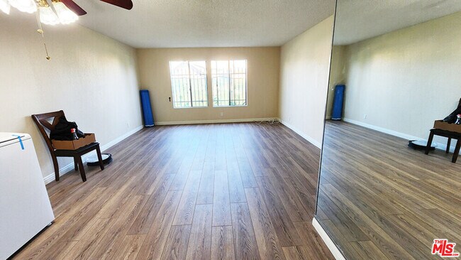 Building Photo - 4732 Elmwood Ave