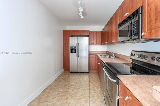 Building Photo - 401-469 69th St