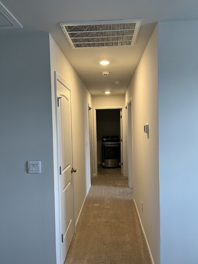 Building Photo - 7213 Carrie Ct