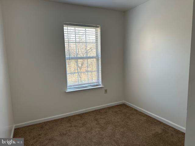 Building Photo - 26 Petersburg Ln