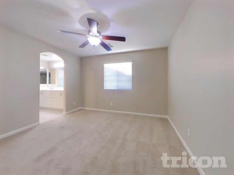 Building Photo - 12588 W Via Dona Rd