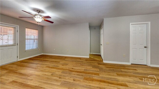 Building Photo - 5028 Winfield Dr