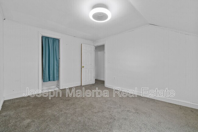 Building Photo - 44 Providence St