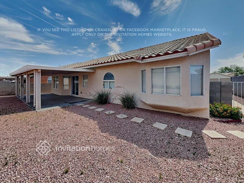 Building Photo - 531 Trocadero St