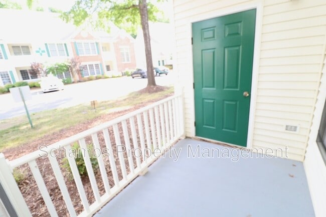 Building Photo - 2812 Kudrow Ln