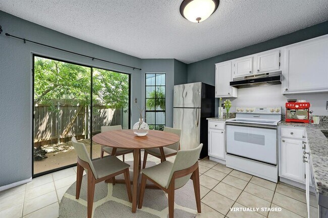 Building Photo - 1411 Gracy Farms Ln