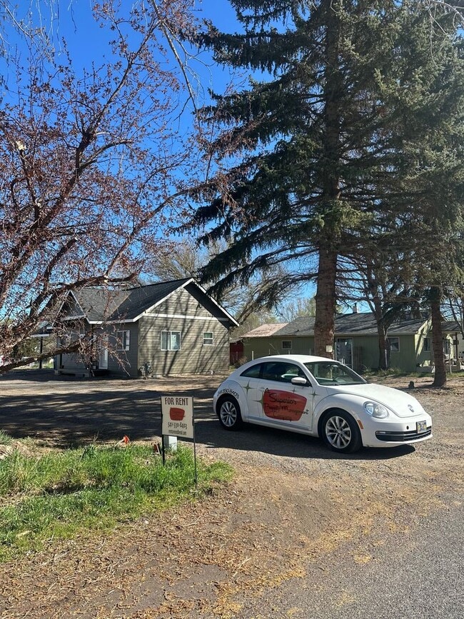 Building Photo - Bright & New 2 Bed / 2 Bath with Vaulted Ceilings & Covered Parking!