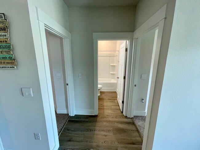 Building Photo - 3533 Sailfish Dr