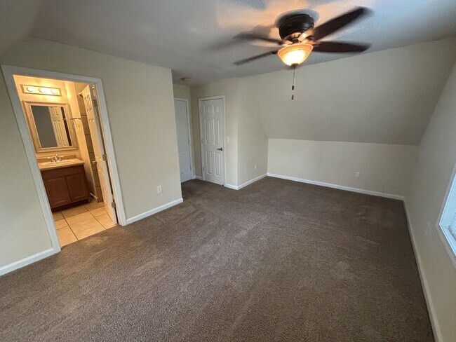 Building Photo - 4br House near Campus, Stadium, Downtown! ...