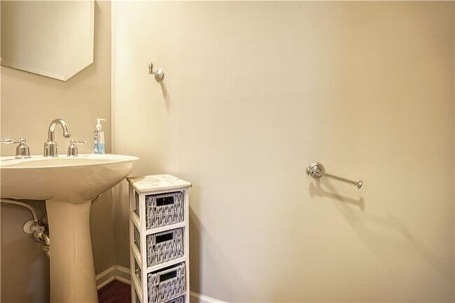 Building Photo - 3300 Archgate Ct