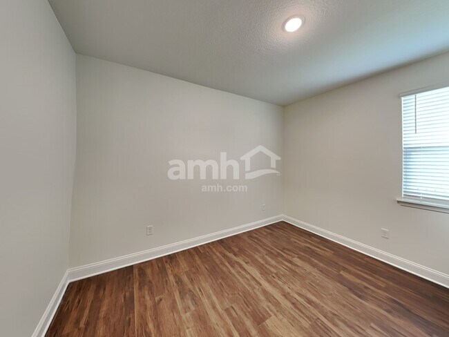 Building Photo - 42 Elcano Ln