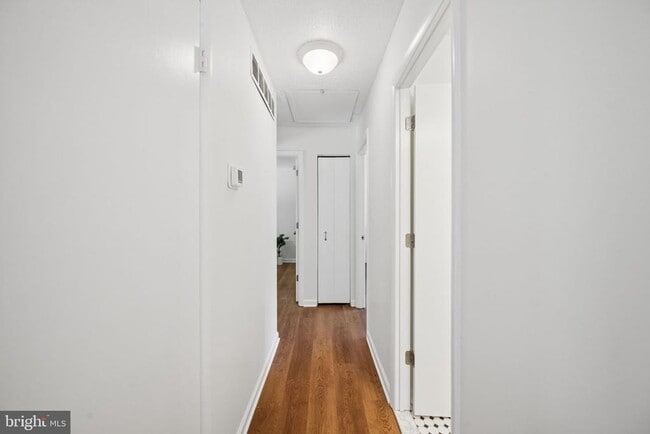 Building Photo - 1365 Moyer Rd