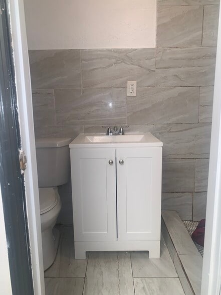 Building Photo - 2636 SW 66th Ter