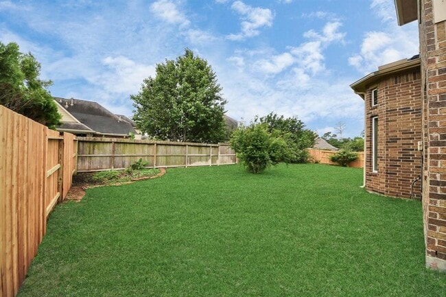 Building Photo - 22719 Shieldhall Ln