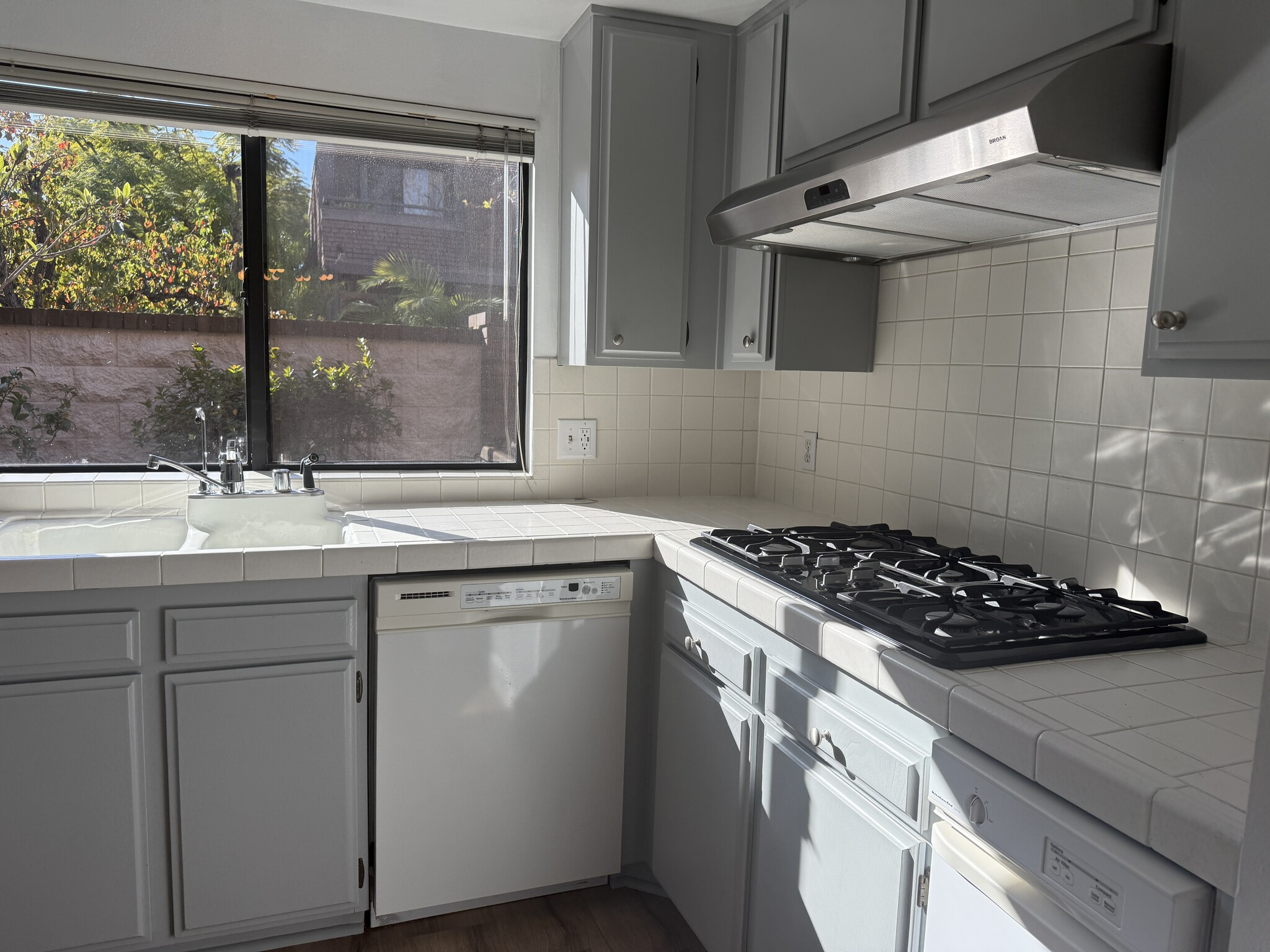 Building Photo - 4549 Alla Rd