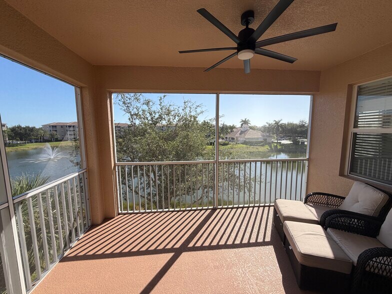 Building Photo - 8550 Kingbird Loop