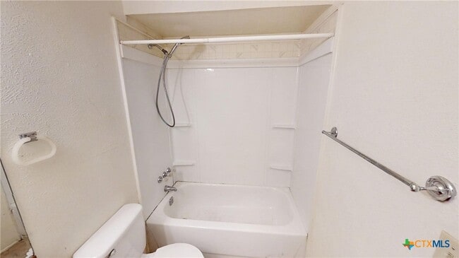 Building Photo - 3076 Carroll Dr