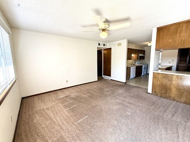 Building Photo - 2208 Shenandoah Dr