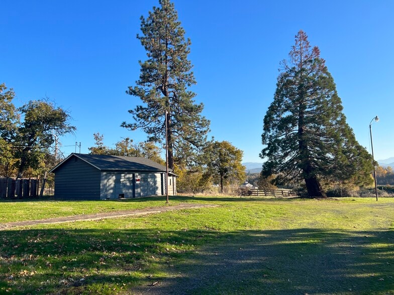 Building Photo - 50 Alta Vista Rd