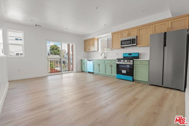 Building Photo - 1261 Browning Blvd