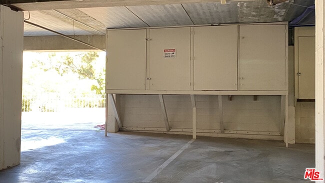 Building Photo - 6474 Cavalleri Rd