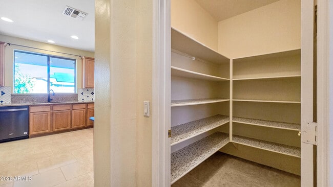 Building Photo - 14226 W Wethersfield Rd